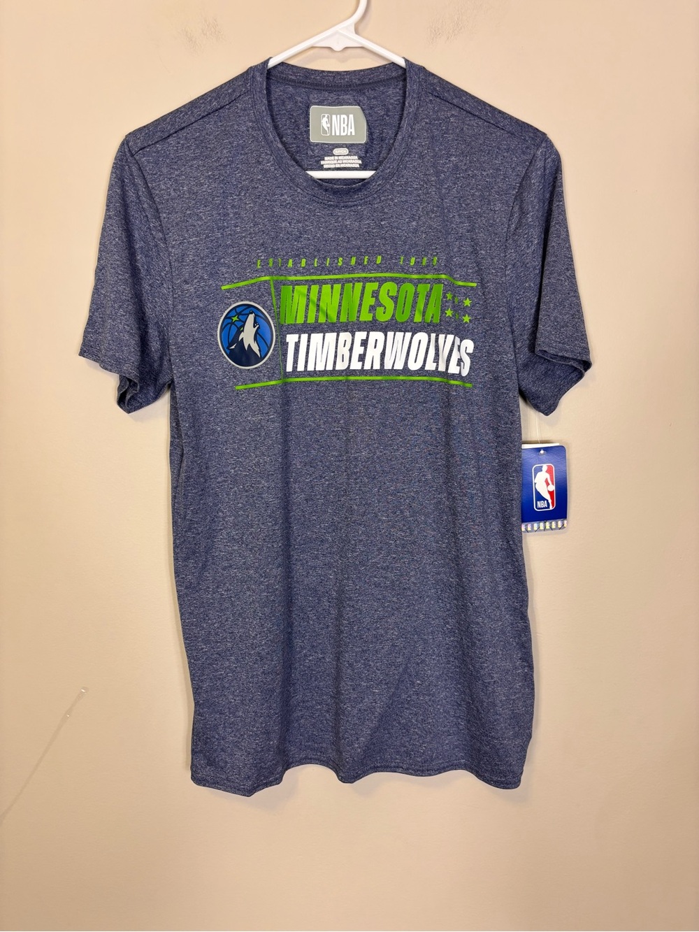 New NBA Minnesota Timberwolves Navy Blue Short-Sleeve Graphic Tee Small